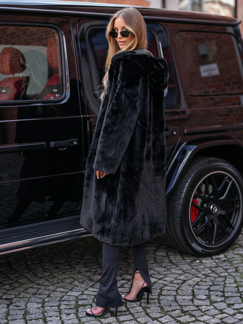 Ženska zimska jakna od krzna crna OZONEE JS/11Z8250