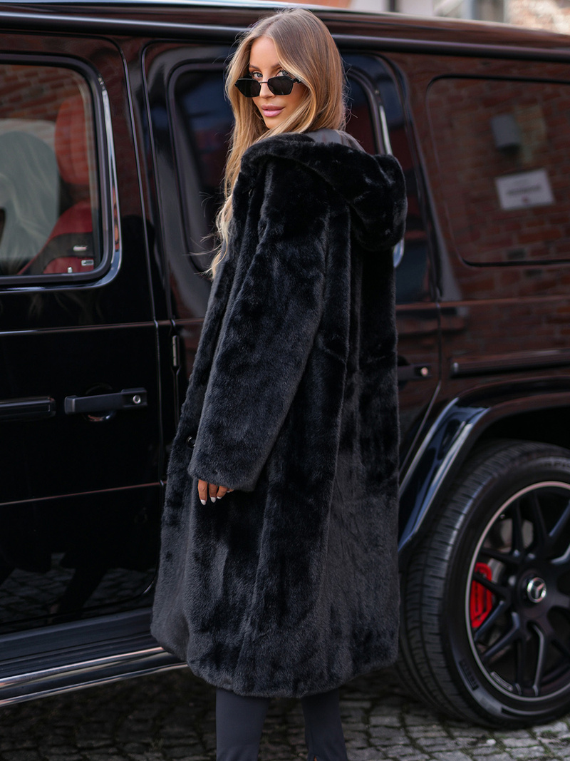 Ženska zimska jakna od krzna crna OZONEE JS/11Z8250