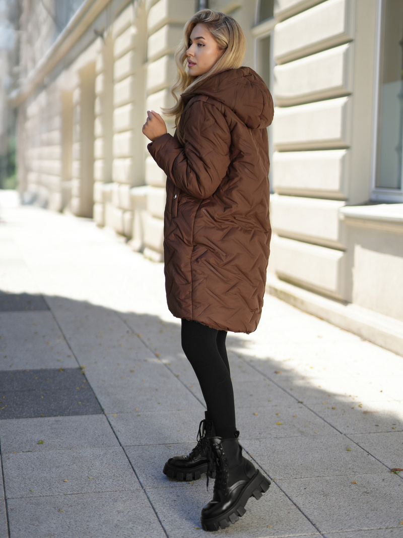 Ženska duga zimska jakna čokolada OZONEE JS/5M3352/158